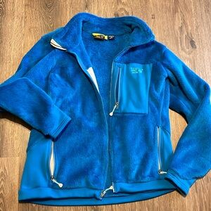 Super warm and soft Mountain Hardwear Polartec zip up coat